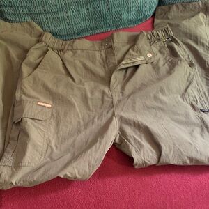 REI green hiking pants Q.M.C.